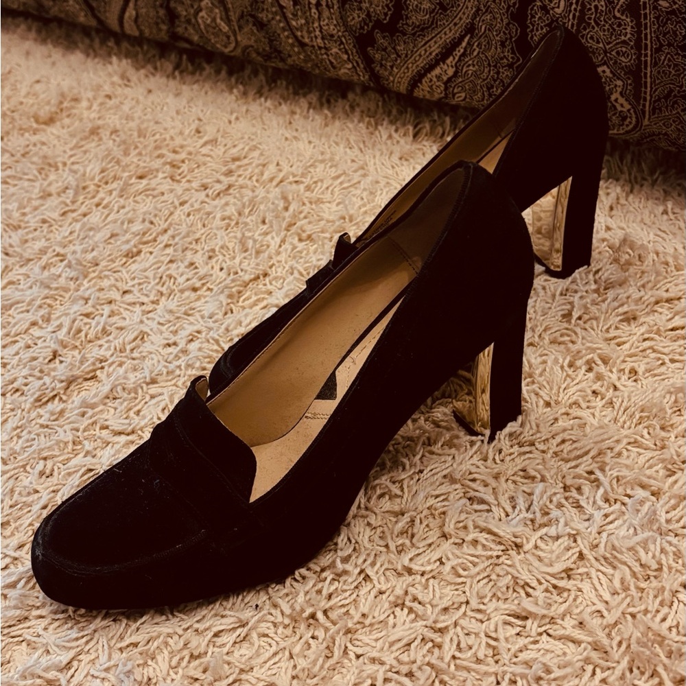 Adrienne Vittadini Black and Silver Heels Elegant Pumps